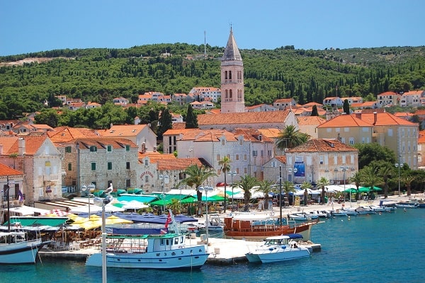 Direct contact with the owners of the accommodation Brač - Supetar