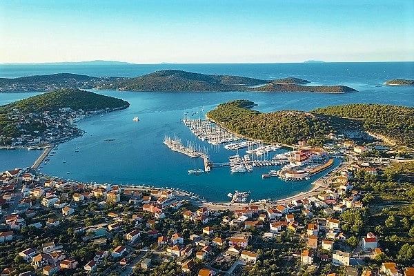Direct contact with the owners of the accommodation Rogoznica