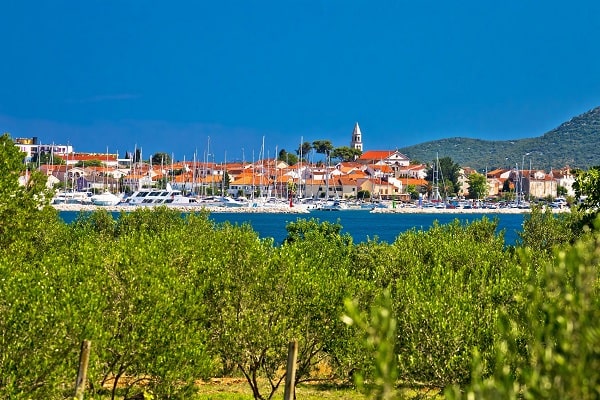 Direct contact with the owners of the accommodation Biograd