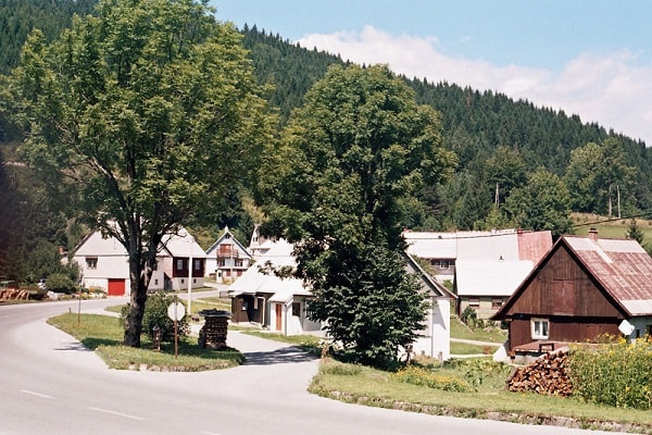 Cheap apartments Crni Lug