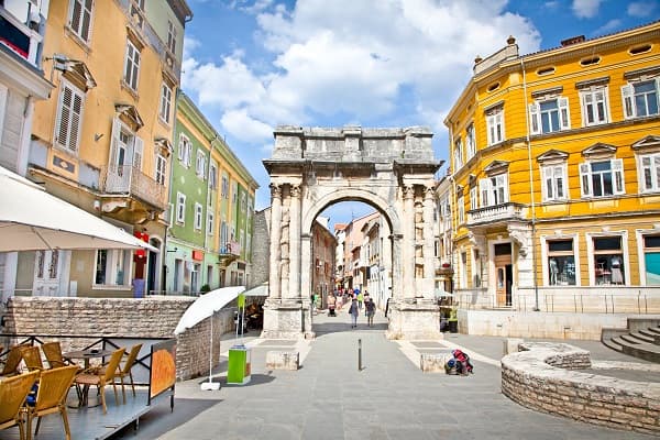 Cheap apartments Pula
